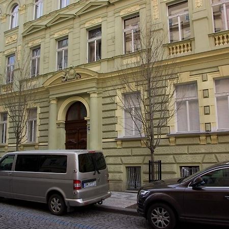 Metropolitan Studios Прага Екстер'єр фото